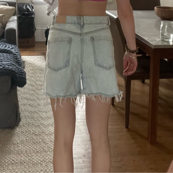 zara denim shorts - Picture 3 of 4